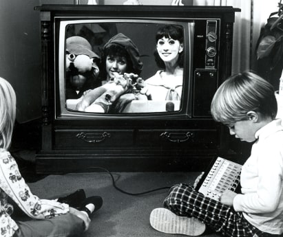 70s 4 Children70s 4 Children watching Nickelodeons Pinwheel Qube watching Nickelodeons Pinwheel Qube